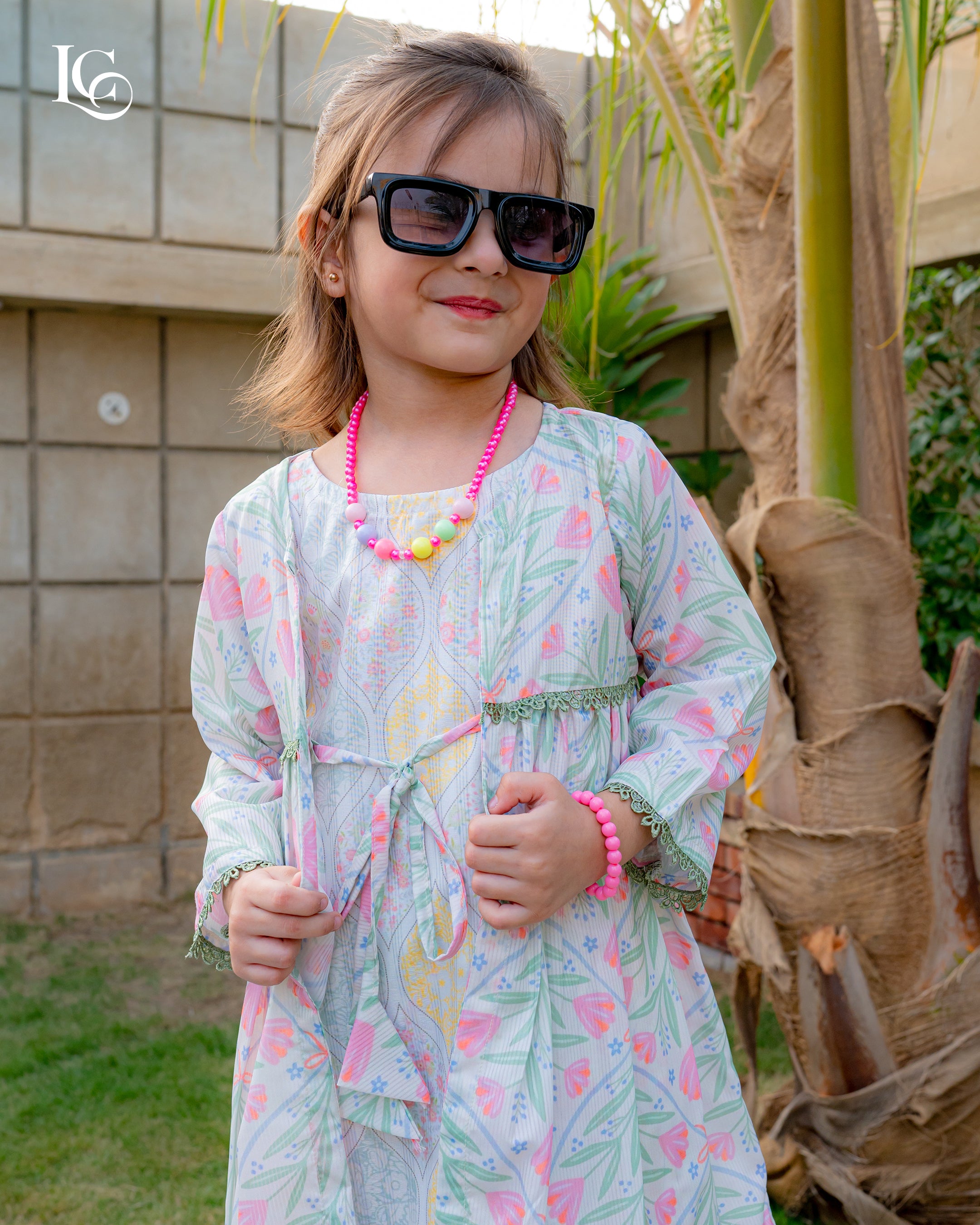 lc print 3pcs coat with flapper