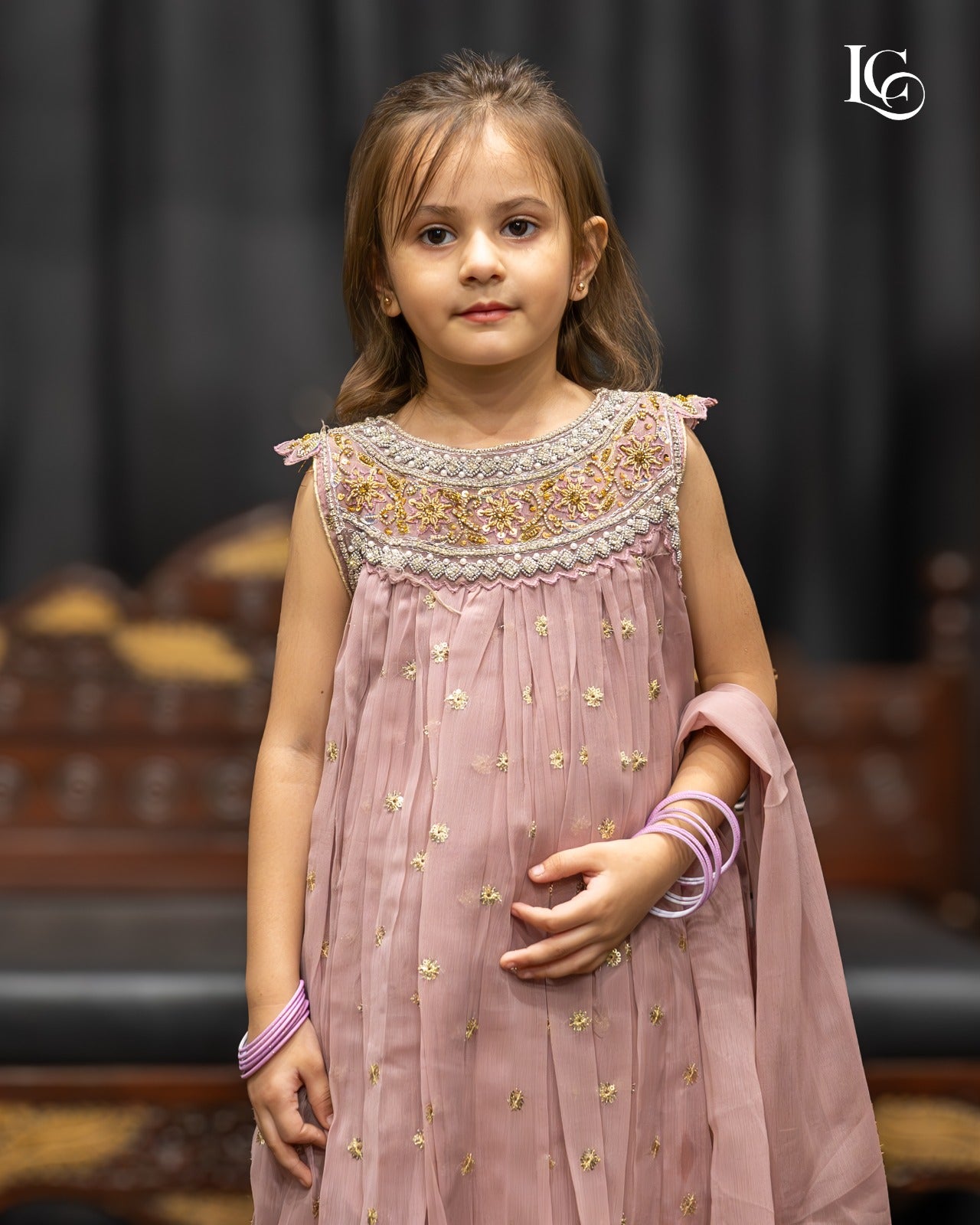 Embroidery jabla with hand made